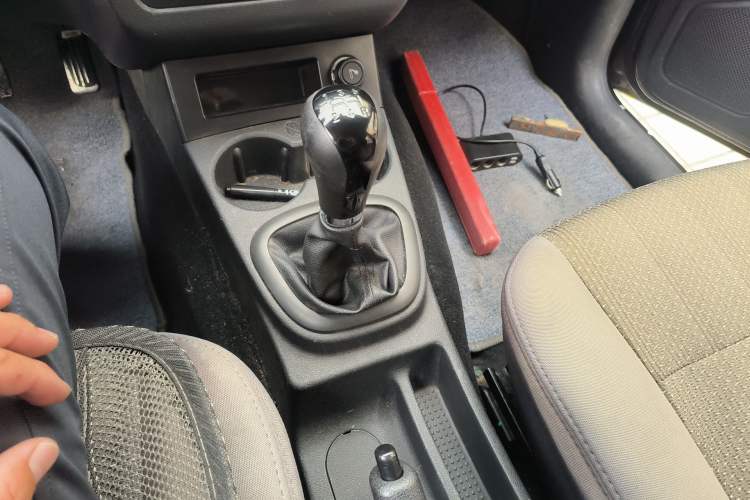 Used Dongfeng Fengon 330 2014 1.5L Manual Utility Version DK15