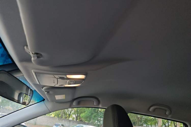 Used JETOUR X70 2020 1.5T DCT Comfort Edition 7-Seater