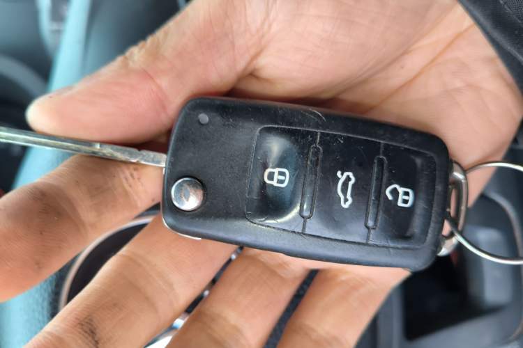 Used Volkswagen Polo 2014 1.4L Manual Fashion Edition
