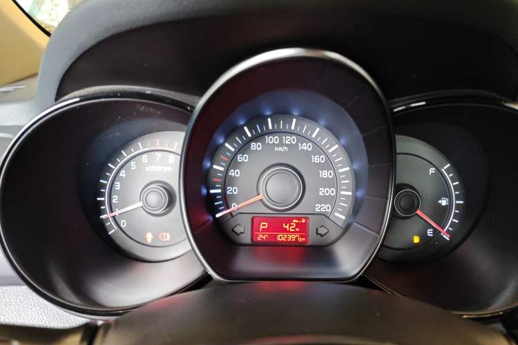 Used Kia K2 2015 Sedan 1.4L Automatic GLS