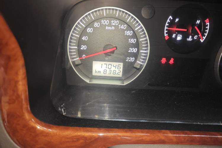 Used Foton Scenic G5 2020 2.0L Long-Wheelbase Flat-Roof 9-Seater Multi-Purpose Passenger Vehicle 1TZS
