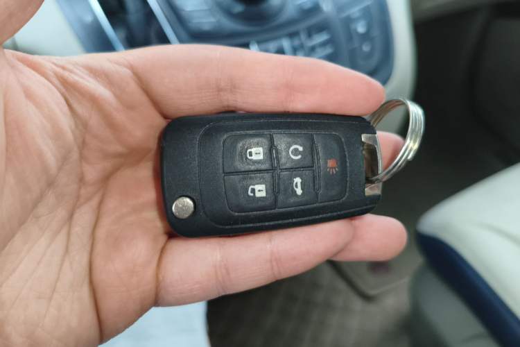 Used Buick GL8 2014 3.0L XT Luxury Business Flagship Edition Vehicle Key