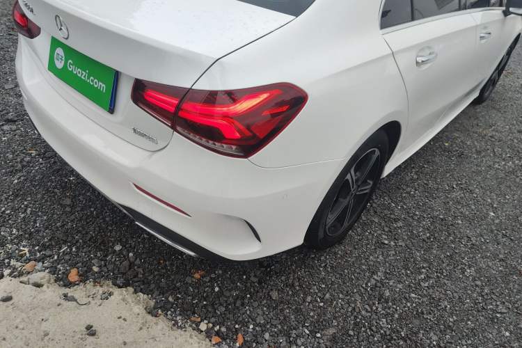 Used Mercedes-Benz A-Class 2022 Revised Version A 200 L Sport Sedan Fashionable Style