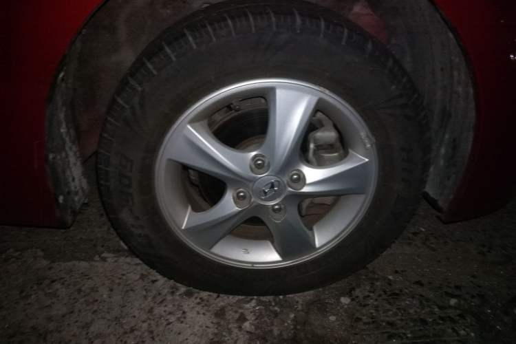 Used Hyundai Verna (older generation) 2014 1.4L Automatic Leading-Edge GLX