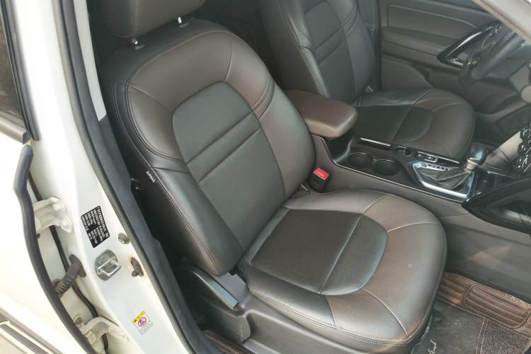 Used GAC Trumpchi GS4 2017 235T G-DCT Two-Wheel Drive Luxury Edition
