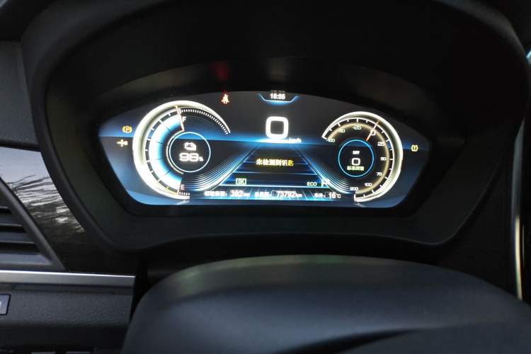 Used BYD Qin New Energy 2018 Qin EV450 Smart Connect Prestige Model Odometer Close Up