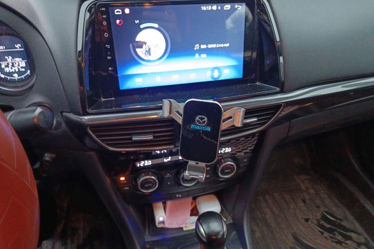 Used Mazda Atenza 2014 2.0L Blue Sky Fashion Edition Audio And AC Panel