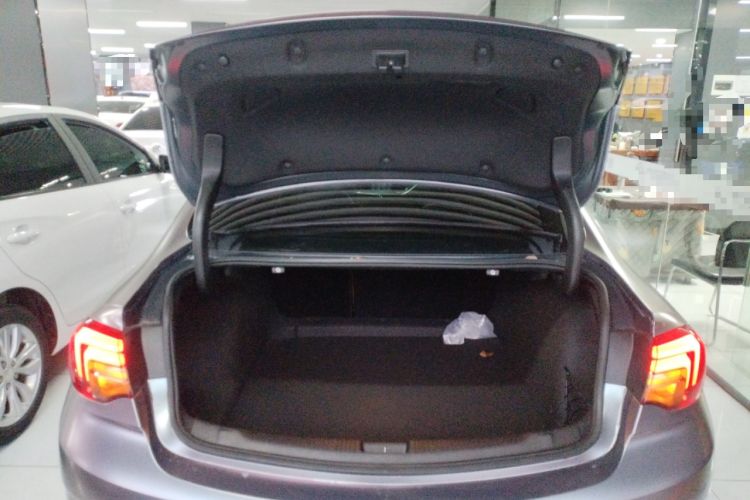 Used Buick Regal 2019 20T Elite Version China VI Standard Trunk