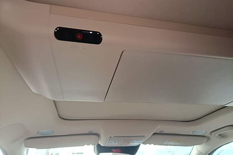 Used Landian E5 PLUS 2026 Model 230km Ultra-Long-Range Version Ultra 7-seater
