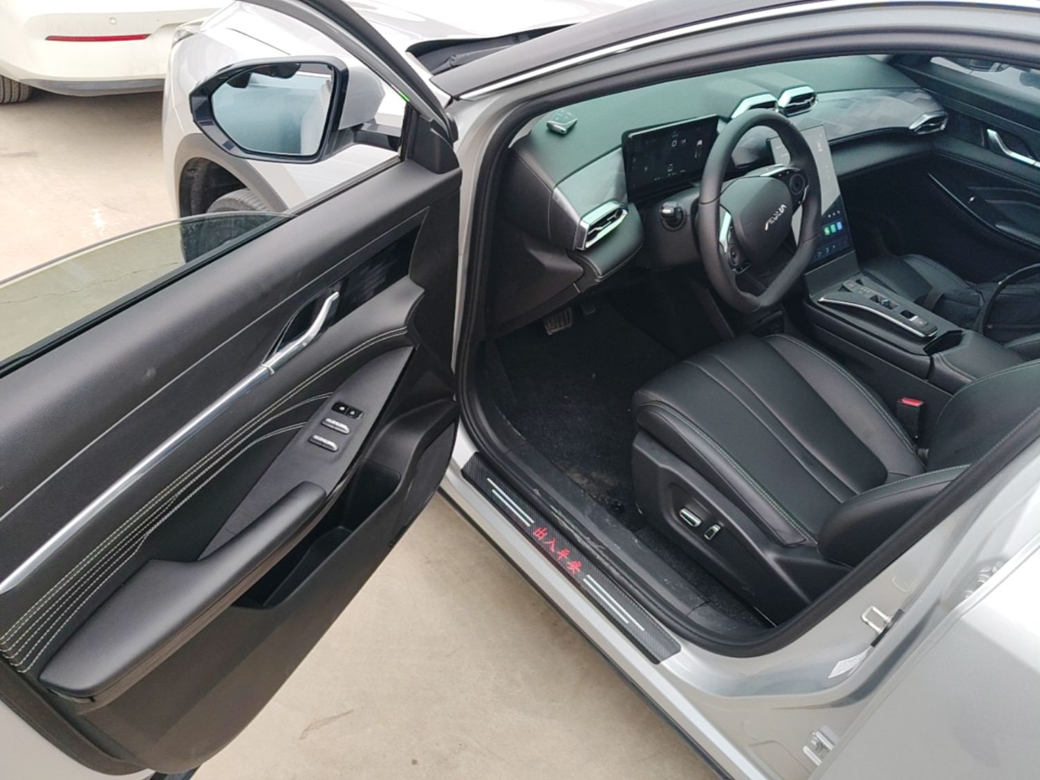 Dongfeng Aeolus Mage 2024 Honor Edition 1.5T Luxury Model — снимка 18