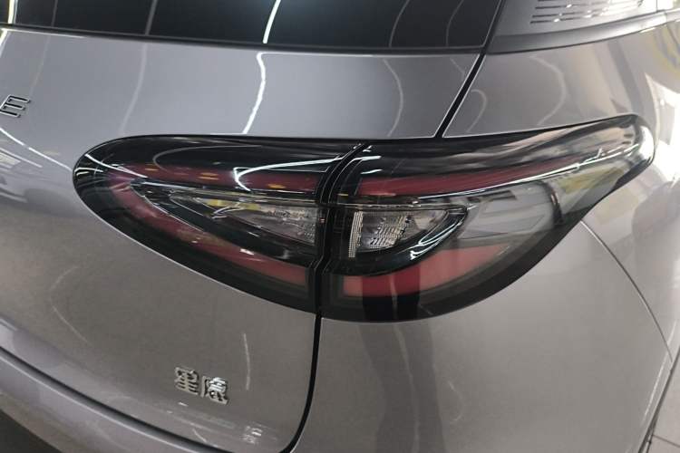 Used Geely Galaxy Geome 2026 Model 310km Youth Edition Right Rear Taillight