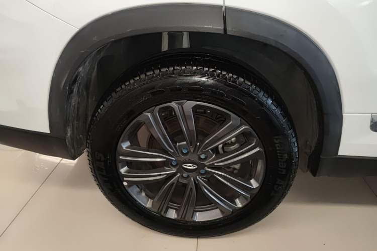 Used Chery Tiggo 8 2022 1.5 TCI Automatic Exclusive Edition 5 Seats Right Rear Wheel Hub