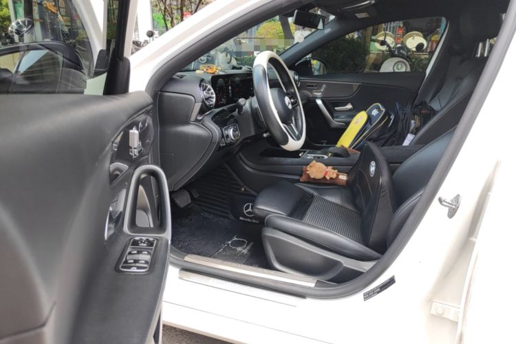 Used Mercedes-Benz A-Class 2019 A 200 Dynamic Edition Driver Seat