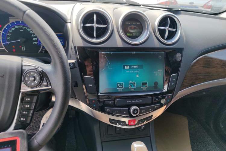 Used BYD S7 2016 2.0T Automatic Prestige Plus
