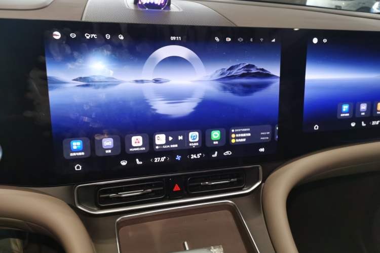 Used Hima AITO M9 2025 Extended-Range Ultra Version 52 kWh 6-Seater Audio And AC Panel