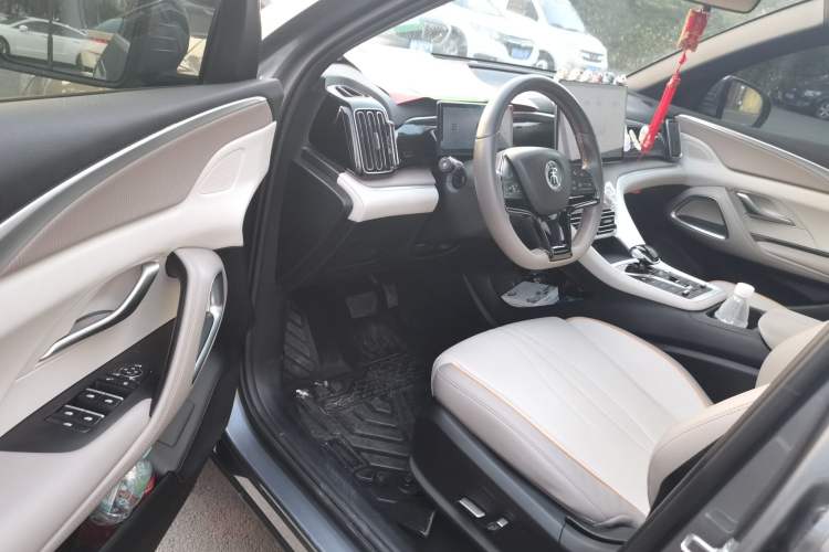 Used BYD Song Pro New Energy 2024 HONOR Edition DM-i 110KM Beyond Model