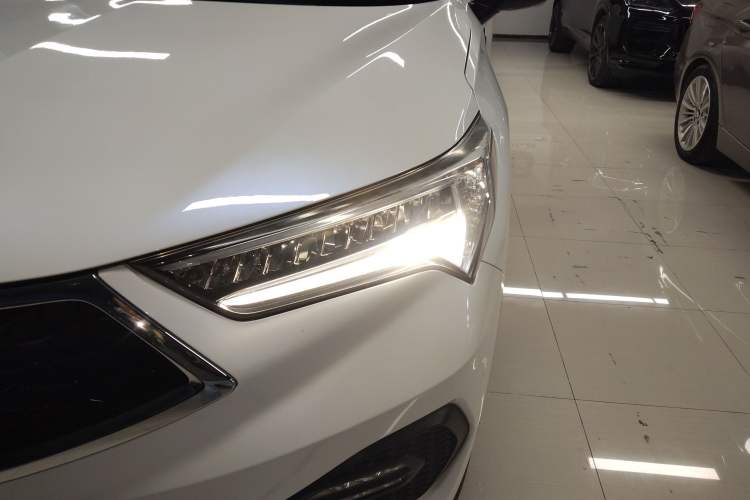 Used Acura CDX 2016 1.5T Two-Wheel Drive Deluxe Edition
