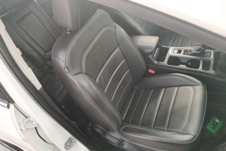 Used Ford Kuga 2018 EcoBoost 180 Two-Wheel-Drive Platinum Edition