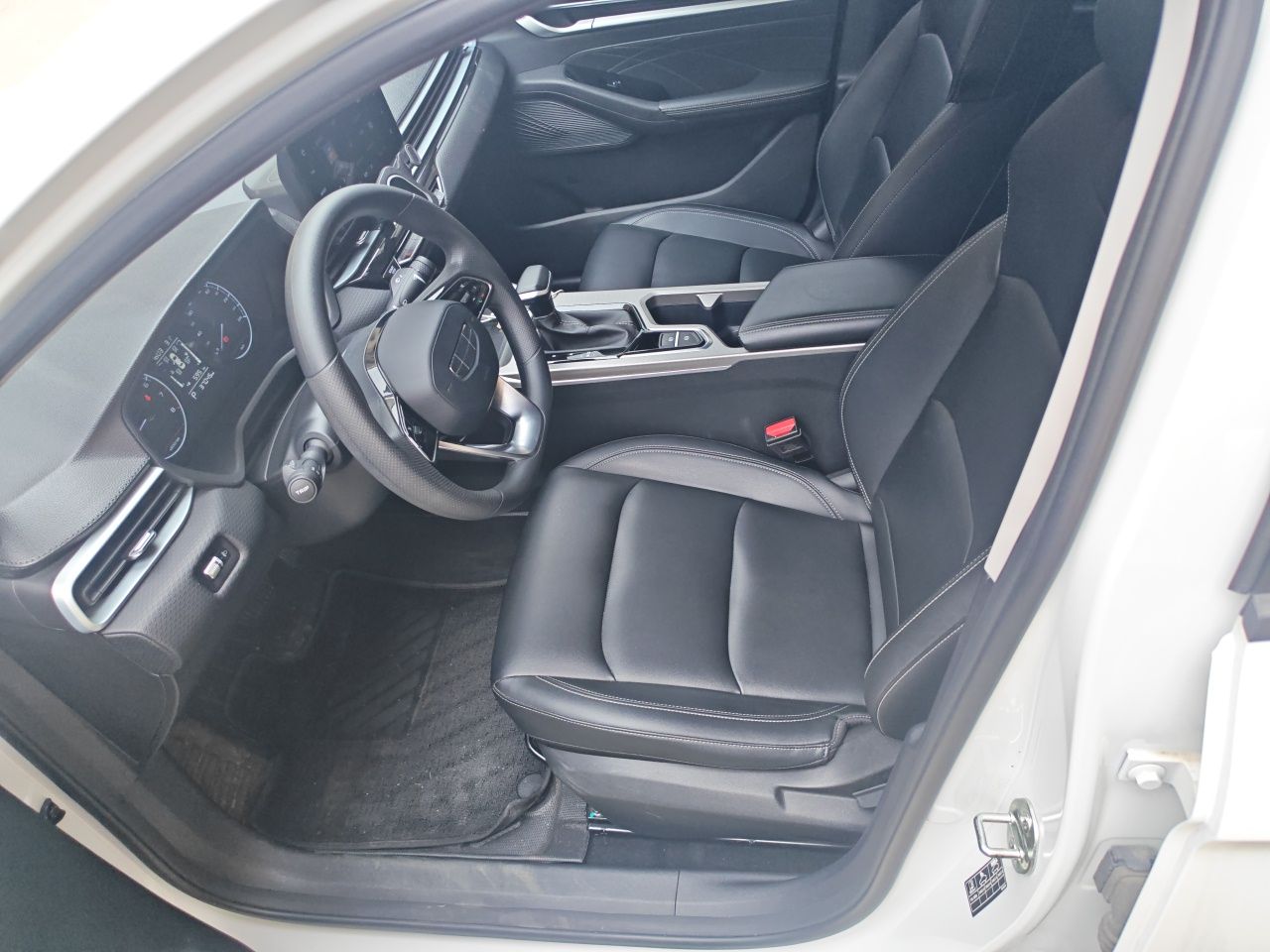 Geely Auto Emgrand 2025 4th Generation 1.5L CVT Starry Edition — снимка 15