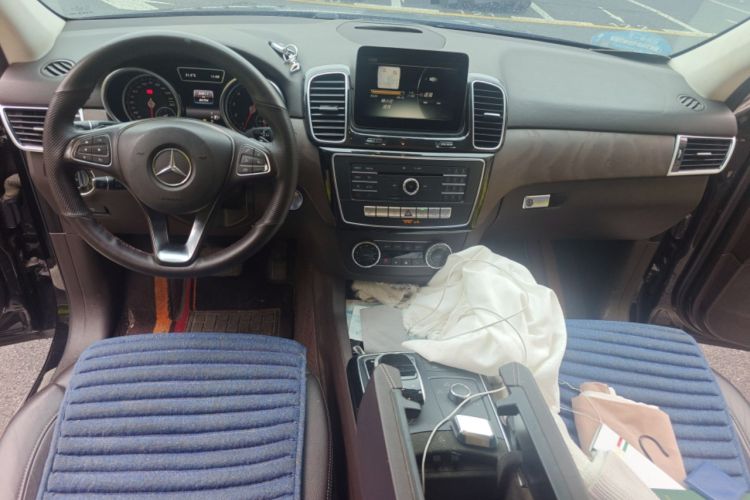 Used Mercedes-Benz GLE 2016 GLE 400 4MATIC Center Console