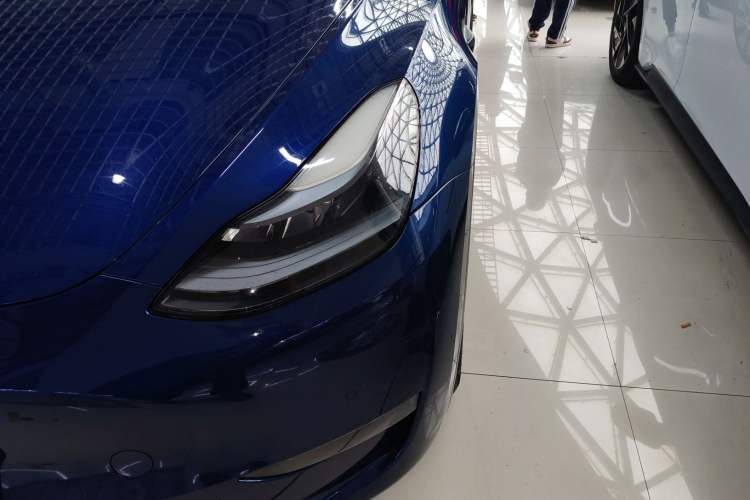 Used Tesla Model Y 2021 Standard Range Rear-Wheel Drive Version Left Front Headlight