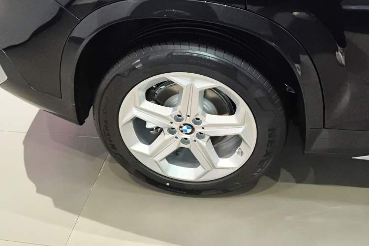 Used BMW iX1 2026 Model, eDrive25L X Design Package
