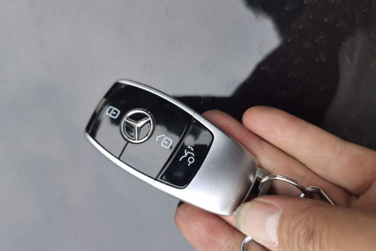 Used Mercedes-Benz E-Class 2021 Facelift E 260 L
