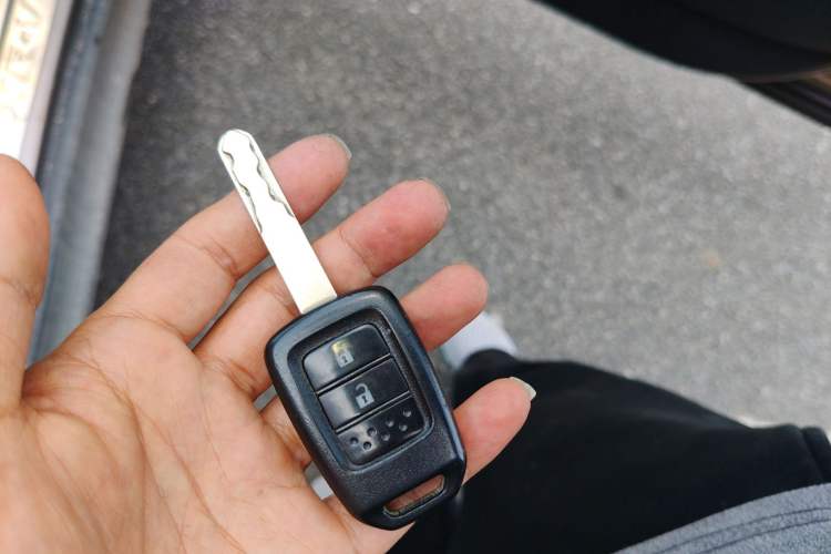 Used Honda XR-V 2015 1.8L EXi CVT Comfort Version
