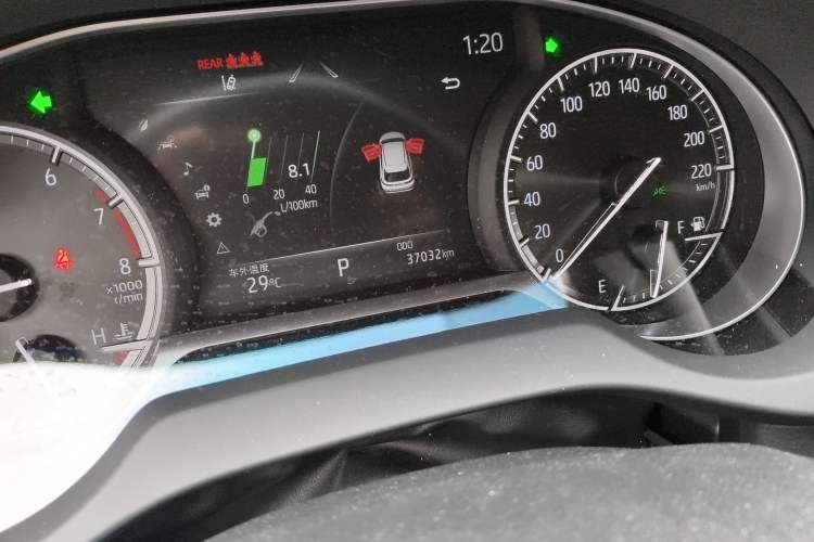 Used Toyota Harrier 2023 2.0L CVT Two-Wheel Drive Deluxe Edition