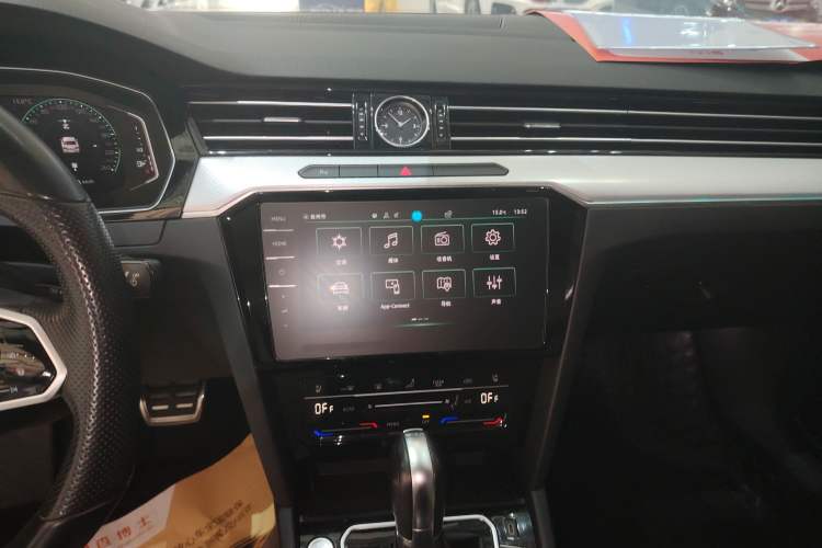 Used Volkswagen Magotan 2023 2 Million Units Commemorative Edition 330TSI DSG Luxury Version