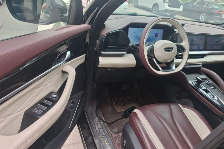 Used Geely Auto Monjaro L 2024 2.0TD High-Power Automatic Two-Wheel Drive Yunqi Version