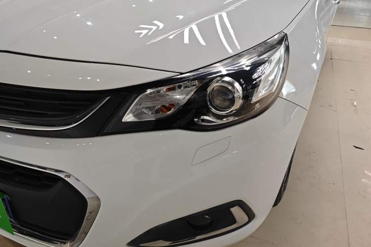 Used Chevrolet Malibu 2018 530T Automatic Luxury Edition Left Front Headlight