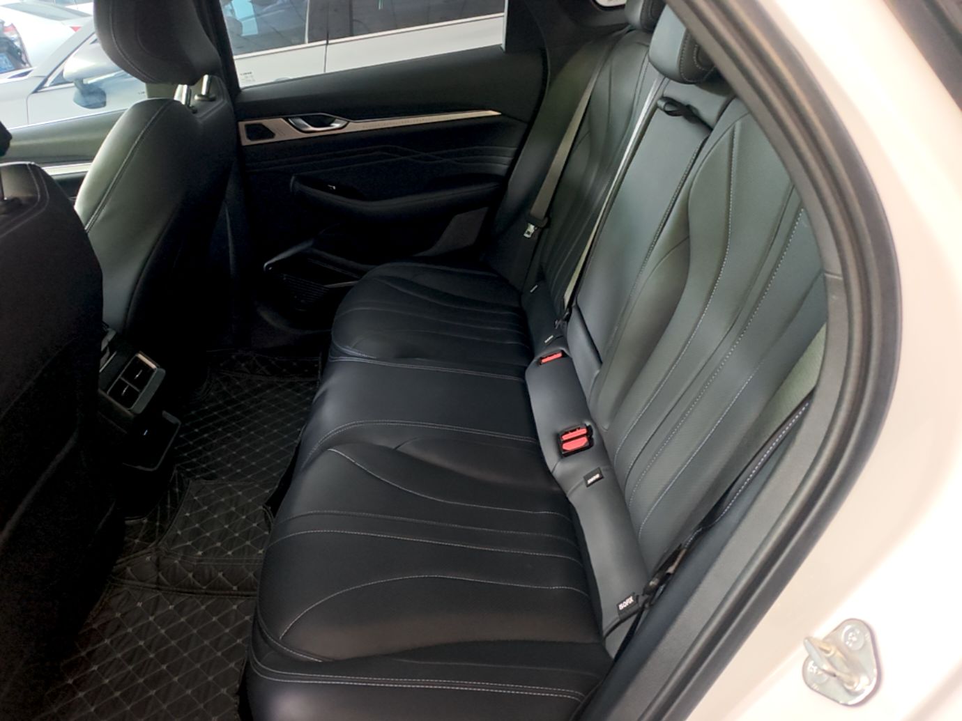 Geely Auto Preface 2025 Dongfang Yao 1.5TD Kunlun Edition — снимка 20