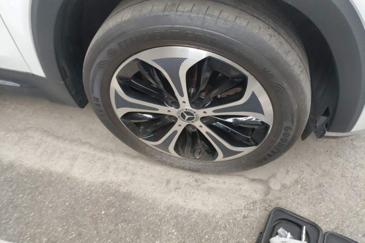 Used Mercedes-Benz GLB 2021 GLB 200 Fashion Model Right Front Wheel Hub