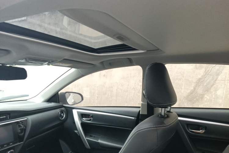 Used Toyota Corolla 2017 Revised Version 1.2T S-CVT GL-i
