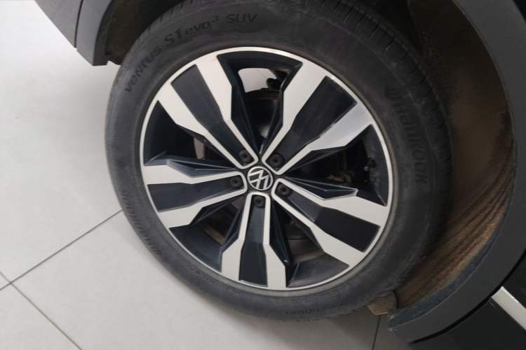 Used Volkswagen Tiguan L 2024 330TSI Automatic Two-Wheel Drive R-Line Enhanced Edition