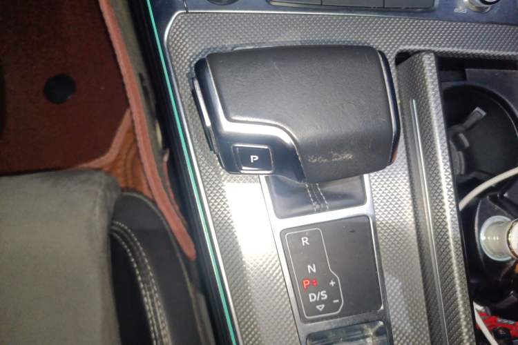 Used Audi A6L 2021 45 TFSI quattro Prestige Dynamic Edition Gear Lever