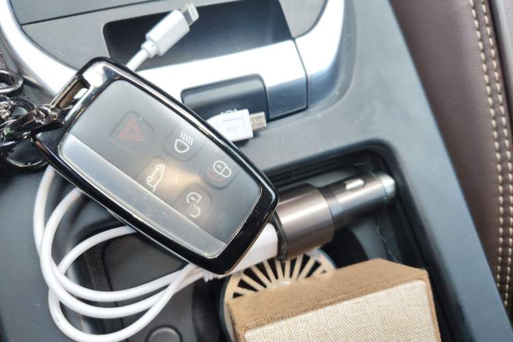 Used Land Rover Discovery Sport 2017 2.0T PURE
