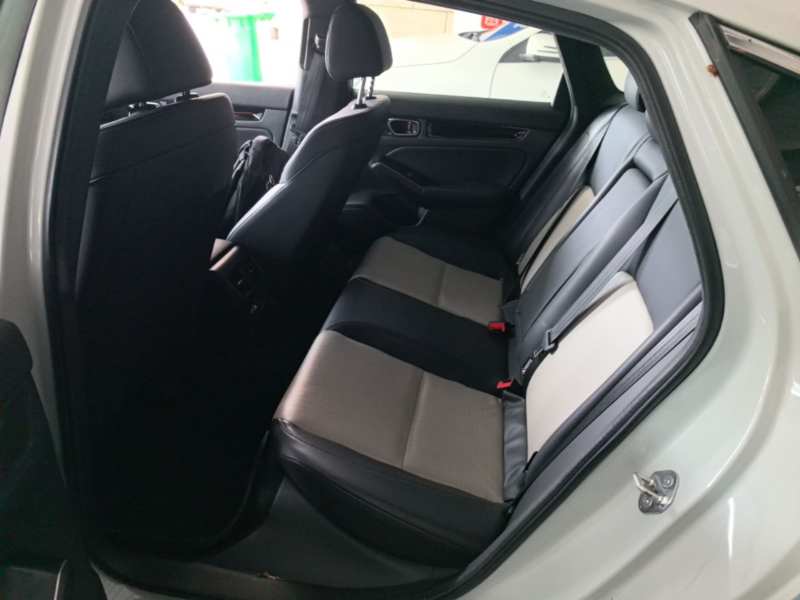 Used Honda Civic 2023 2.0L eHEV Swift Edition — 18