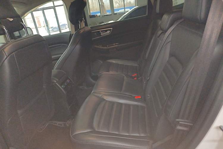 Used Ford Edge 2018 EcoBoost 245 Two-Wheel-Drive Titanium 7-Seater China V Standard
