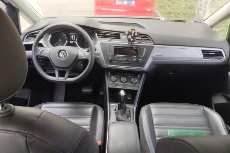 Used Volkswagen Touran 2018 Volkswagen Touran L 280TSI DSG Style Edition 7 Seats China V Emission Standard Center Console