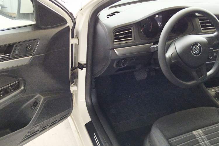 Used Volkswagen Lavida 2019 Lavida Start 1.5L Automatic Trendy Version China VI Standard