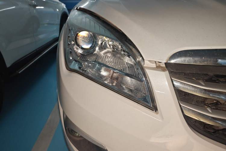 Used CHANGAN CS35 2016 1.6L Manual Luxury Model China IV Standard Right Front Headlight