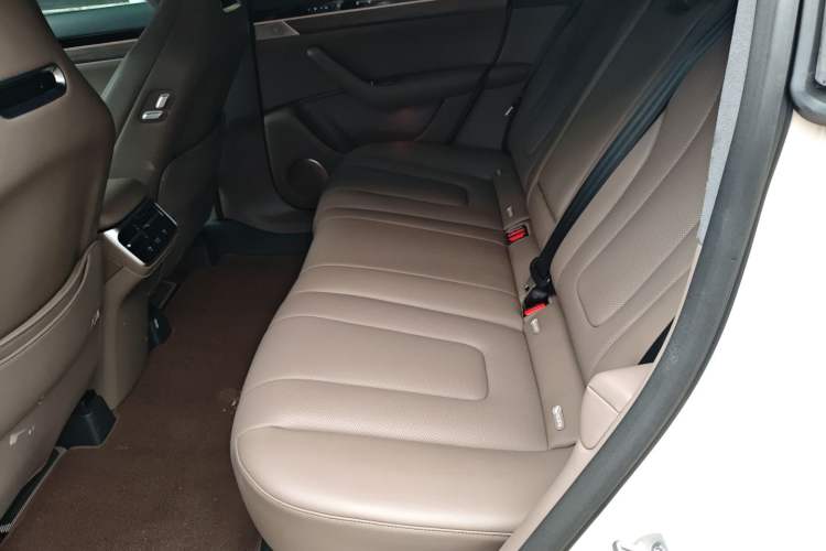 Used Hima Luxeed R7 2025 Range-Extended Version 251 km Max
