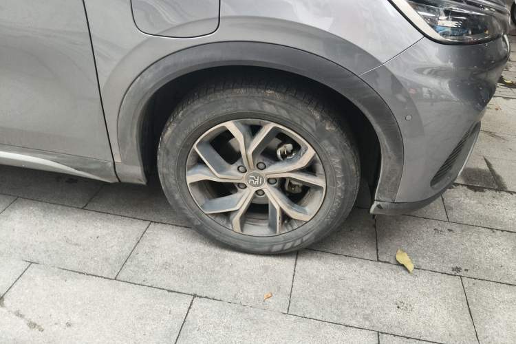Used BYD Yuan PLUS 2022 510 km Luxury Version Right Front Wheel Hub