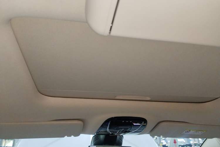 Used VOYAH Dream 2024 PHEV Extended-Range Premium Edition Headliner