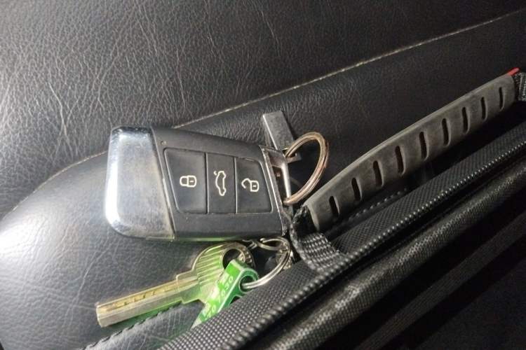 Used Volkswagen Magotan 2017 280TSI DSG Comfort Model Vehicle Key