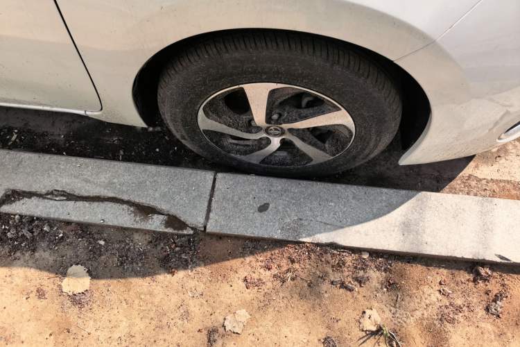 Used Toyota Levin 2017 Revised 185T CVT Elite Edition China V Standard Right Front Wheel Hub