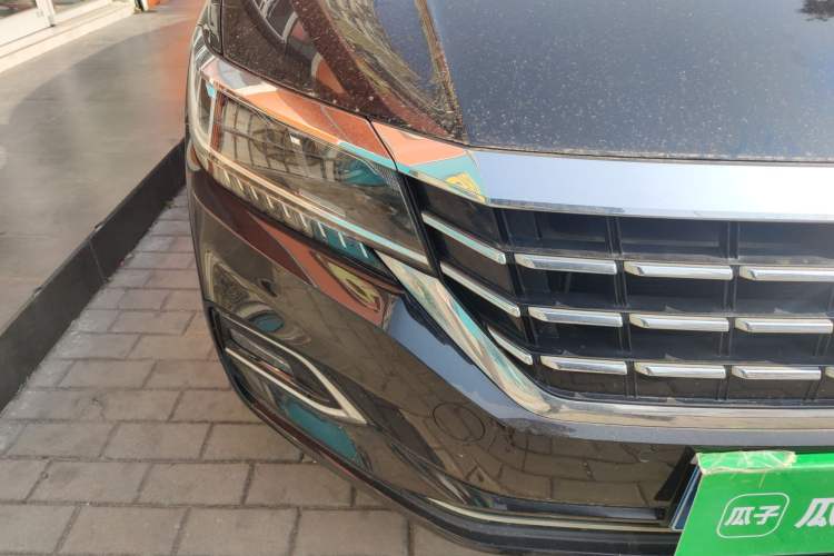 Used Volkswagen Passat 2020 Revised Version 330TSI Luxury Edition China VI Standard