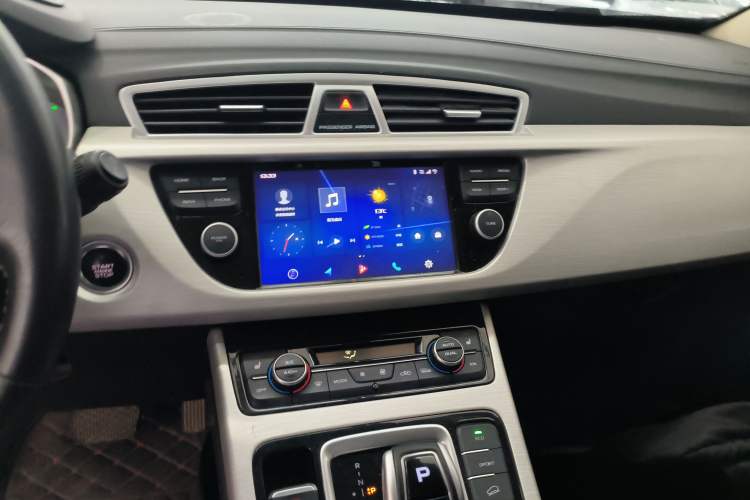 Used Geely Auto Emgrand X7 Sport 2020 1.8TD DCT Two-Wheel Drive Smart Connect 4G-Enabled Version